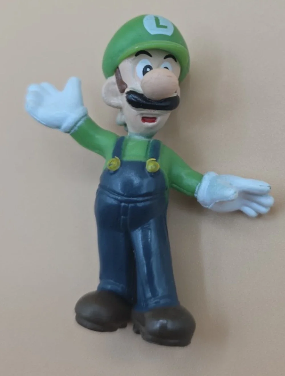 Nintendo Luigi Figure 2” Loose Super Mario Bros Cake Topper (2007)